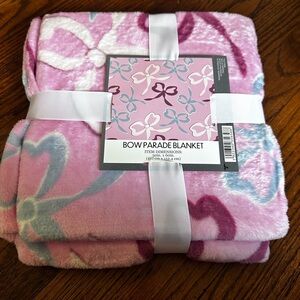 Bow Soft Blanket 50 x 60 New